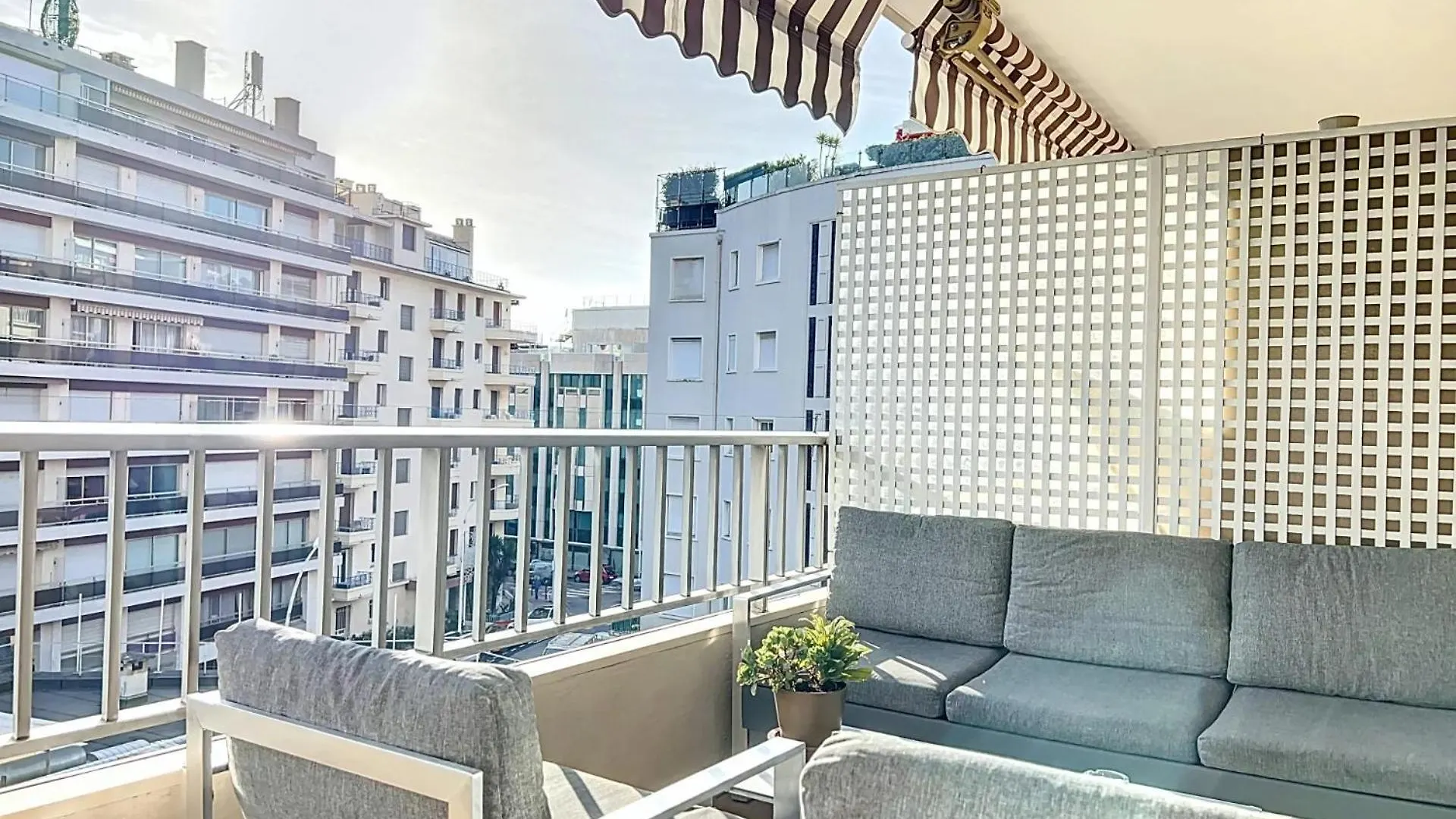 3P Between Croisette Beaches And Antibes Street Cannes Apartament